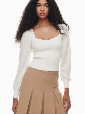 Aritzia Wilfred New Chance Sweater Cream Women’s M Capsule Wardrobe Sweetheart